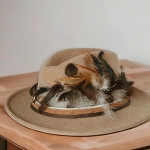 “The Ennis” Felt Feathered Hat